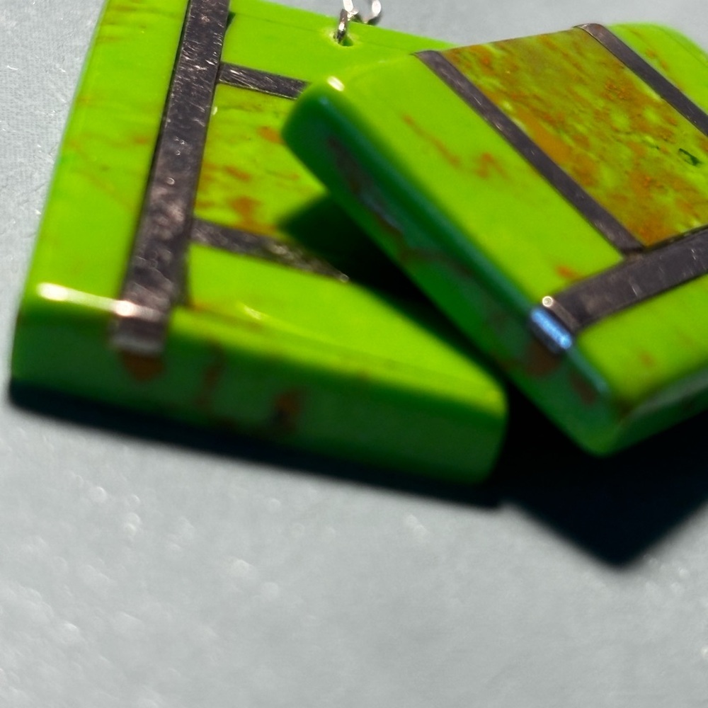 Vintage Southwestern Navajo Lime Green Gaspeite Inlay Rectangular Slab Earrings - Picture 14 of 16